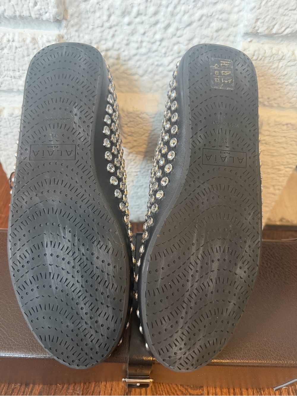 BRAND NEW! ALAIA BLACK MARY JANE FLATS WITH ALL OVER STUDS. SIZE: EU 39/US 9. - Picture 11 of 12